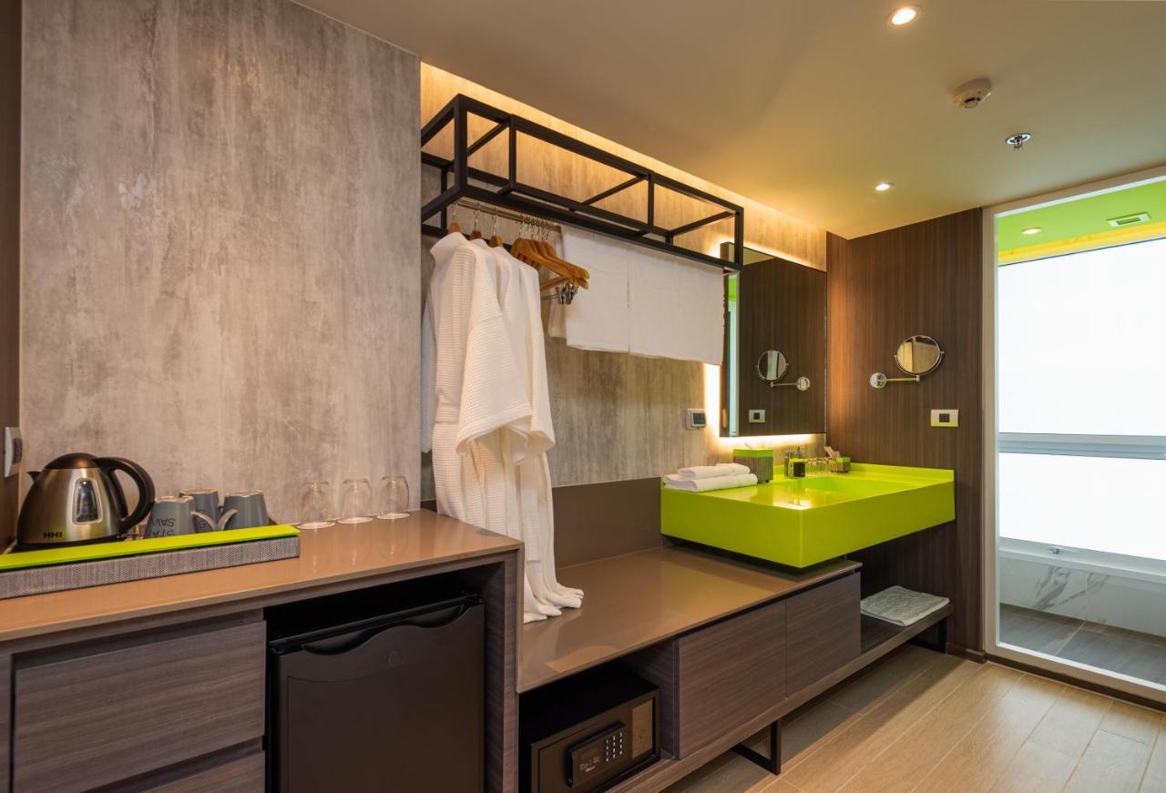 Maitria Hotel Rama 9 Bangkok - A Chatrium Collection Dış mekan fotoğraf